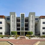 Luxe appartement met uizticht op zee