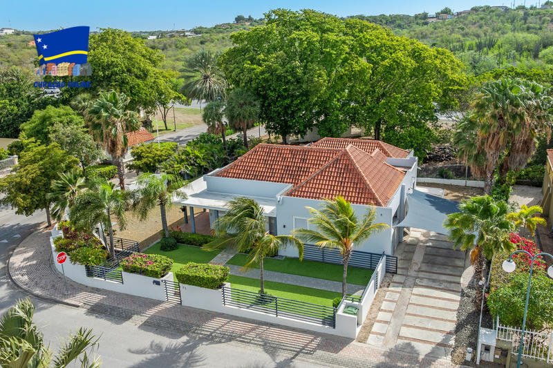 villa zuurzak